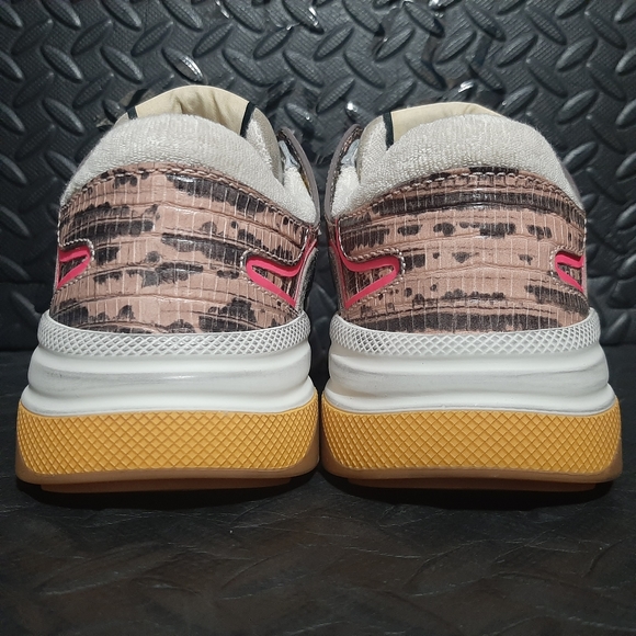 Gucci Wmns Ultrapace 'Pink Tejus Printed' 592348 1LH20 5761 - Picture 7 of 12